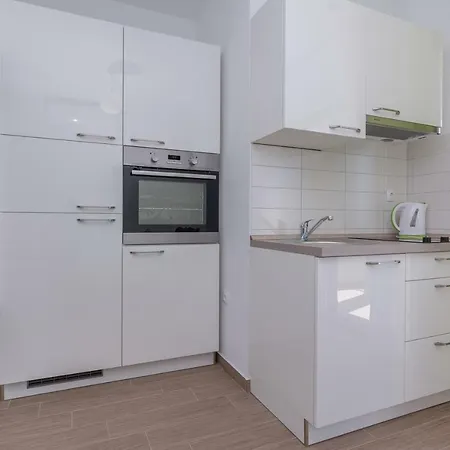 Jadranka Starigrad Paklenica