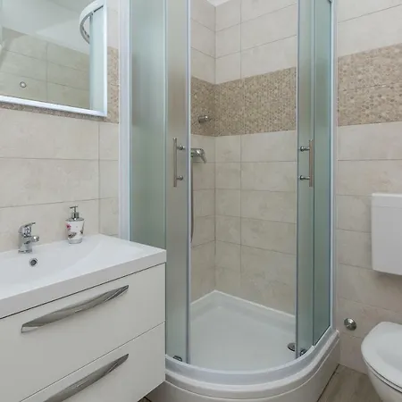 Jadranka Starigrad Paklenica