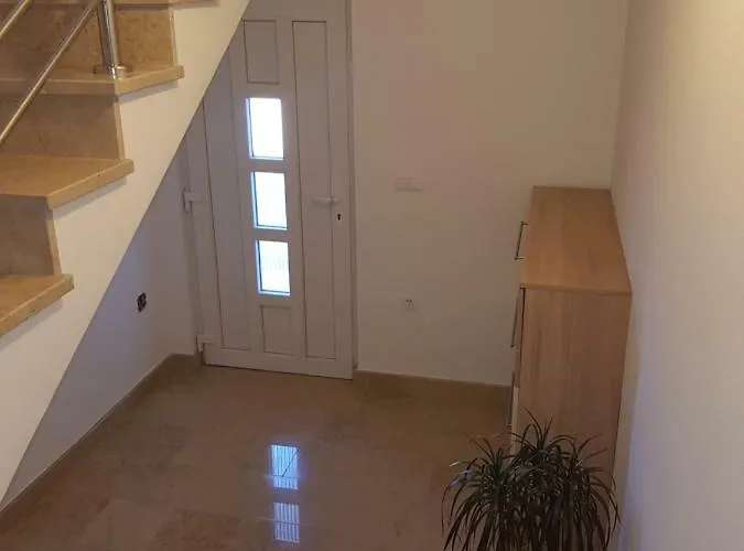 Jadranka Starigrad Paklenica