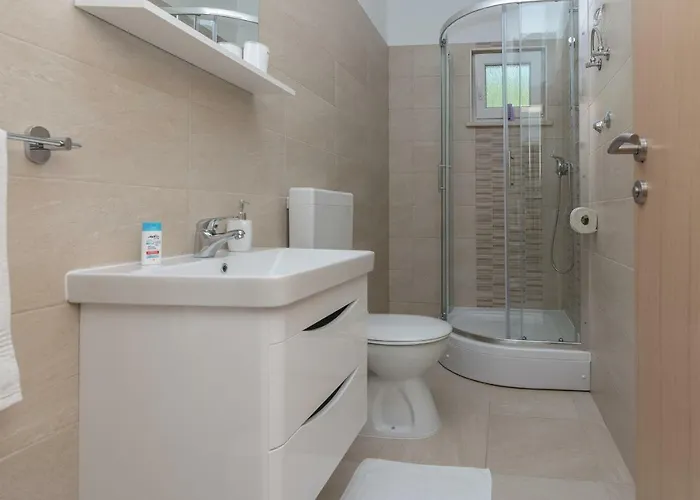 Jadranka * Starigrad Paklenica