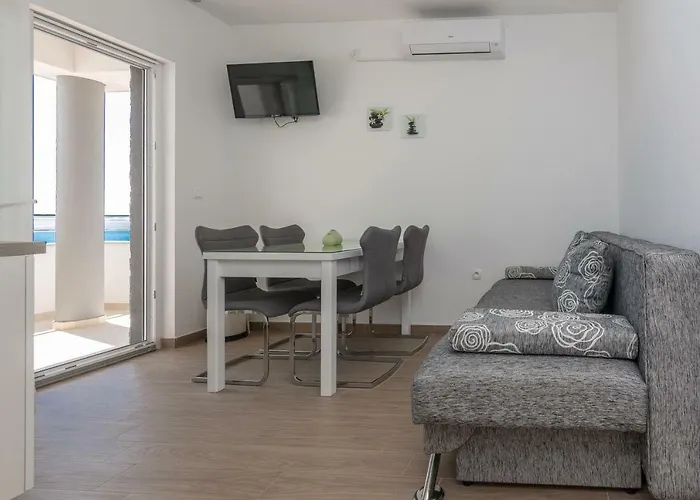 Jadranka Starigrad Paklenica