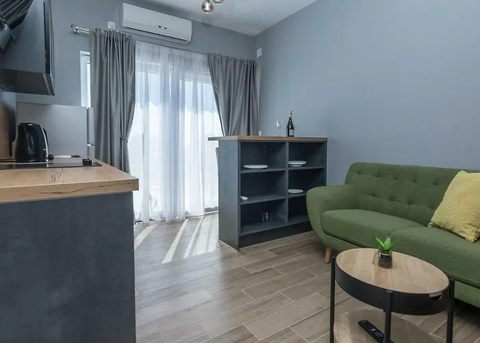 Jadranka Starigrad Paklenica