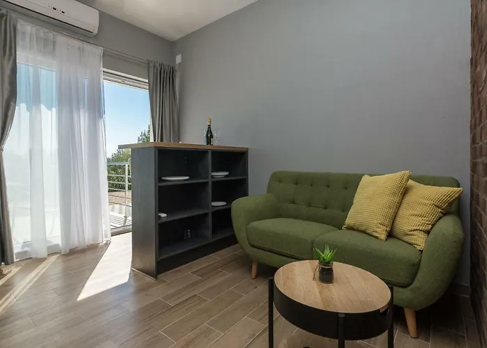 Jadranka Starigrad Paklenica