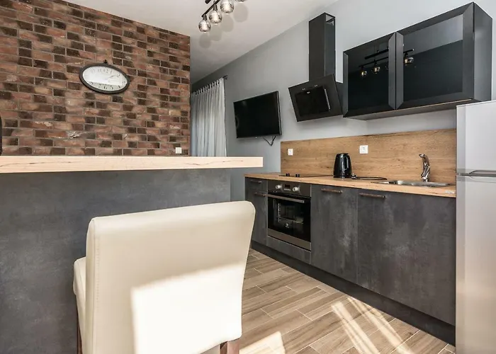 Jadranka 斯塔利格拉德-帕克利尼卡